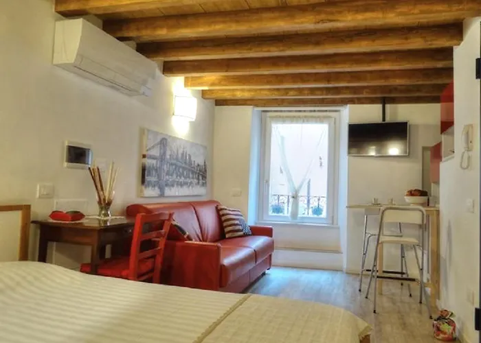 Bed & Breakfast Ai Musei Brescia