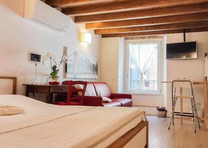 Ai Musei Bed & Breakfast 3*